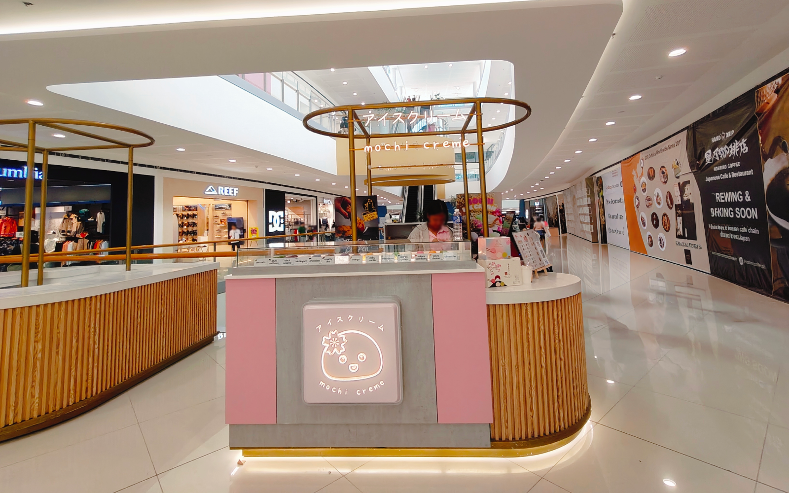 MOCHI CREAM CAFE in SM Mall of Asia
